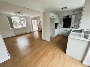 Kitchen & Dining Room - click for photo gallery